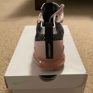 Nike vapormax new never worn